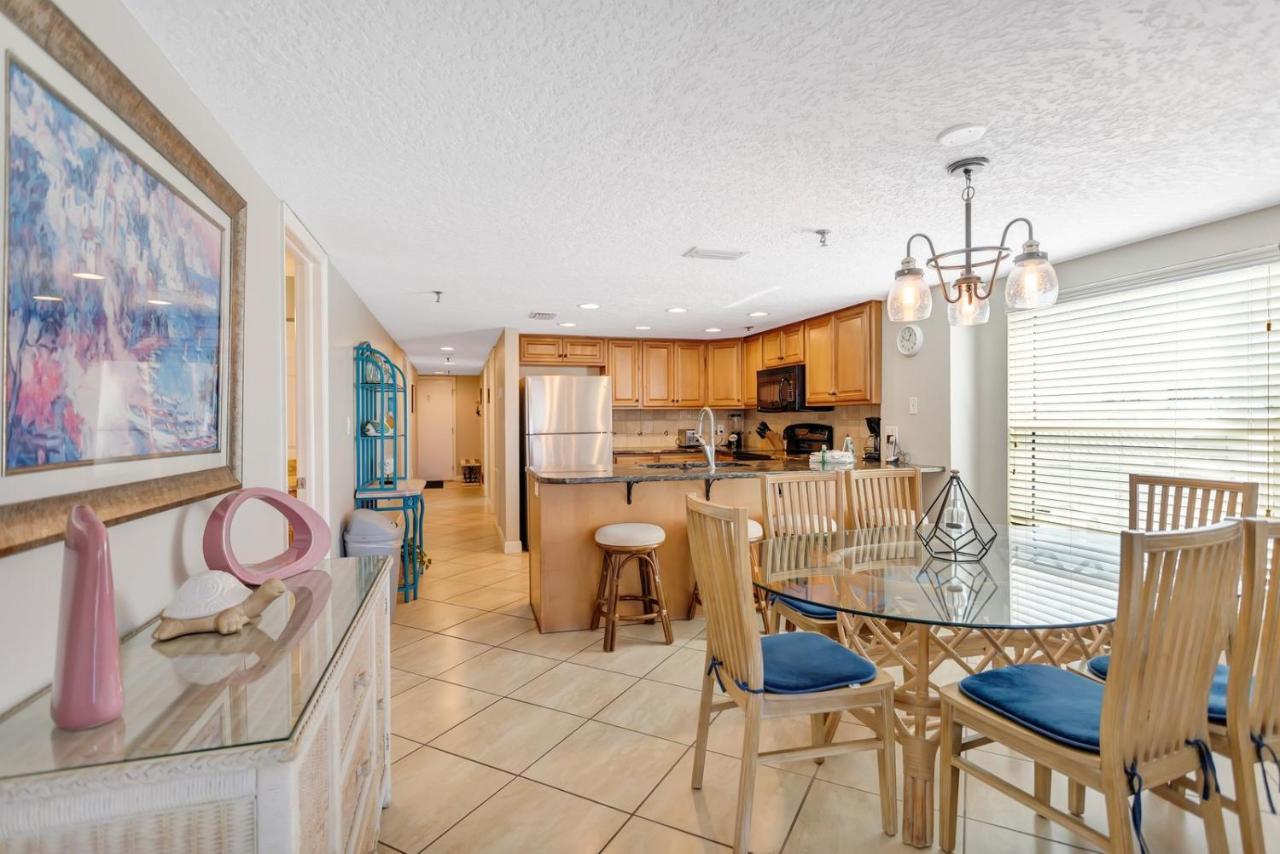 106 Beach Place Condos St. Pete Beach Exterior foto